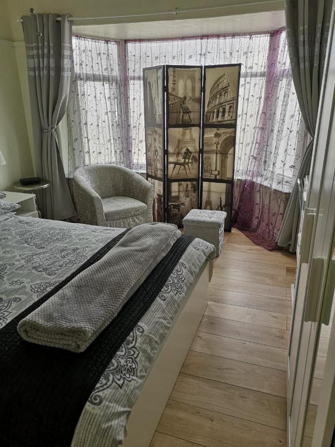 A Home Away From Home Now With Netflix And Ps4 Блэкпул Экстерьер фото